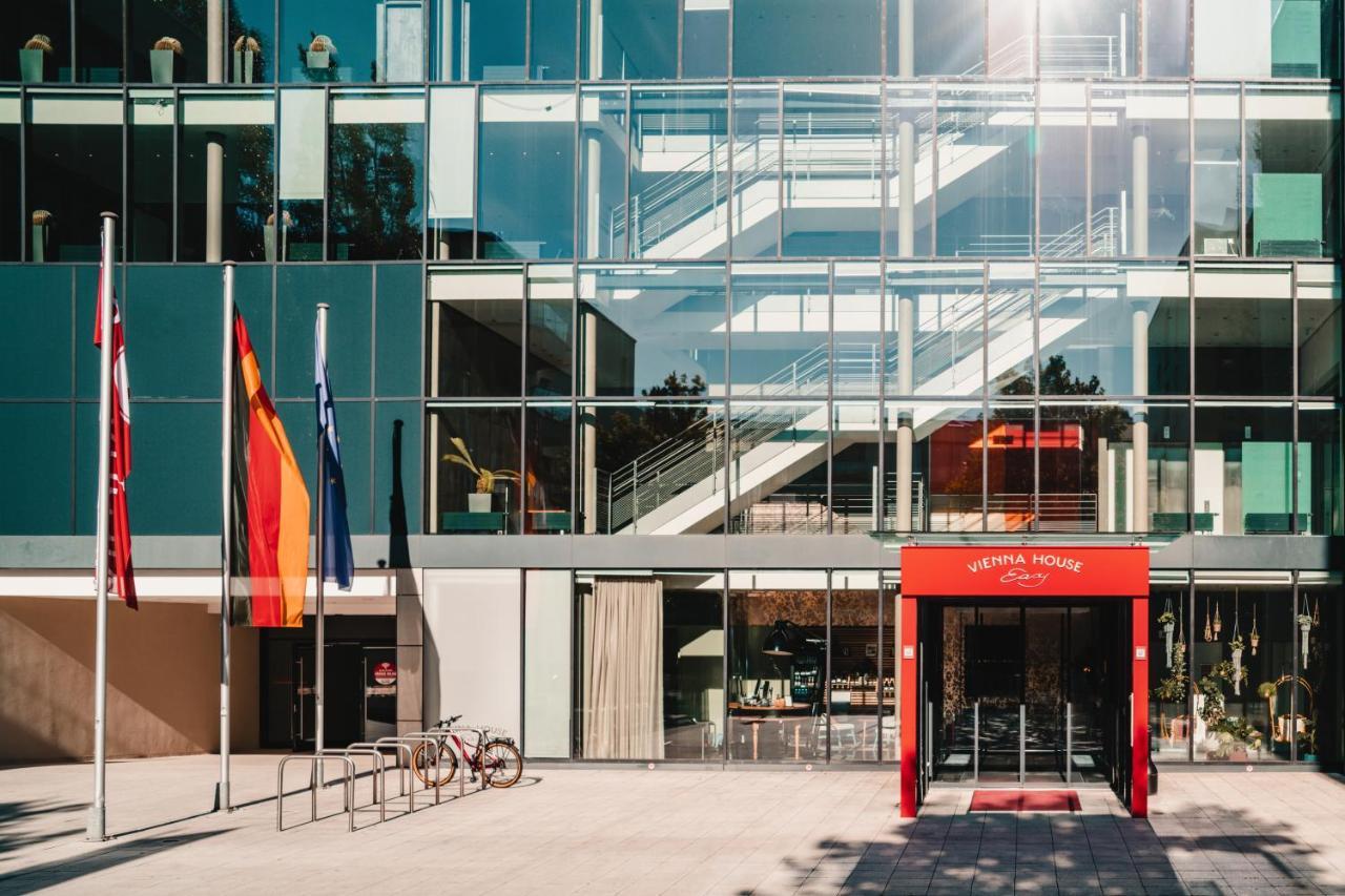 Vienna House Easy By Wyndham Stuttgart Hotel Exterior photo