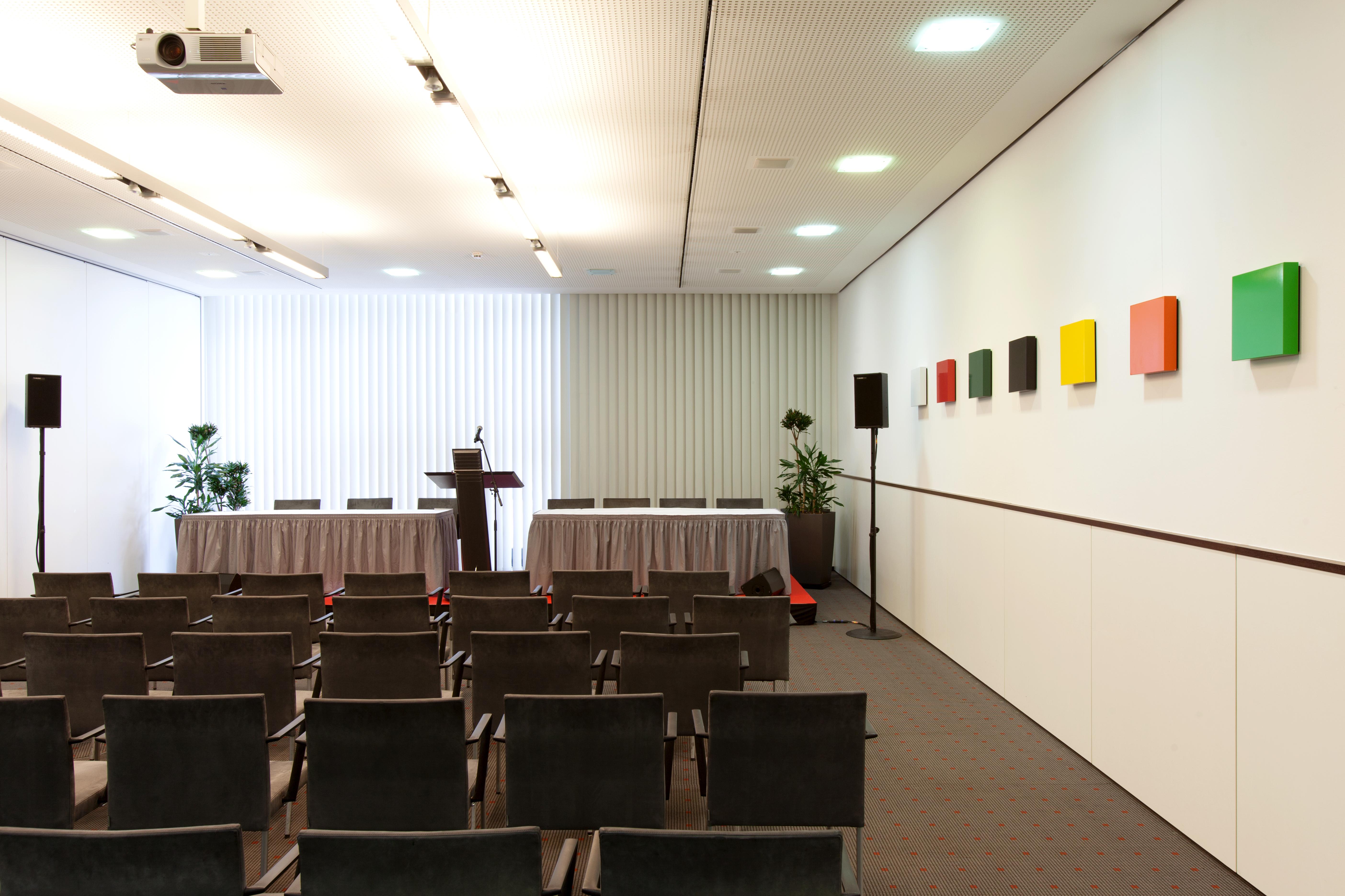 Vienna House Easy By Wyndham Stuttgart Hotel Exterior photo