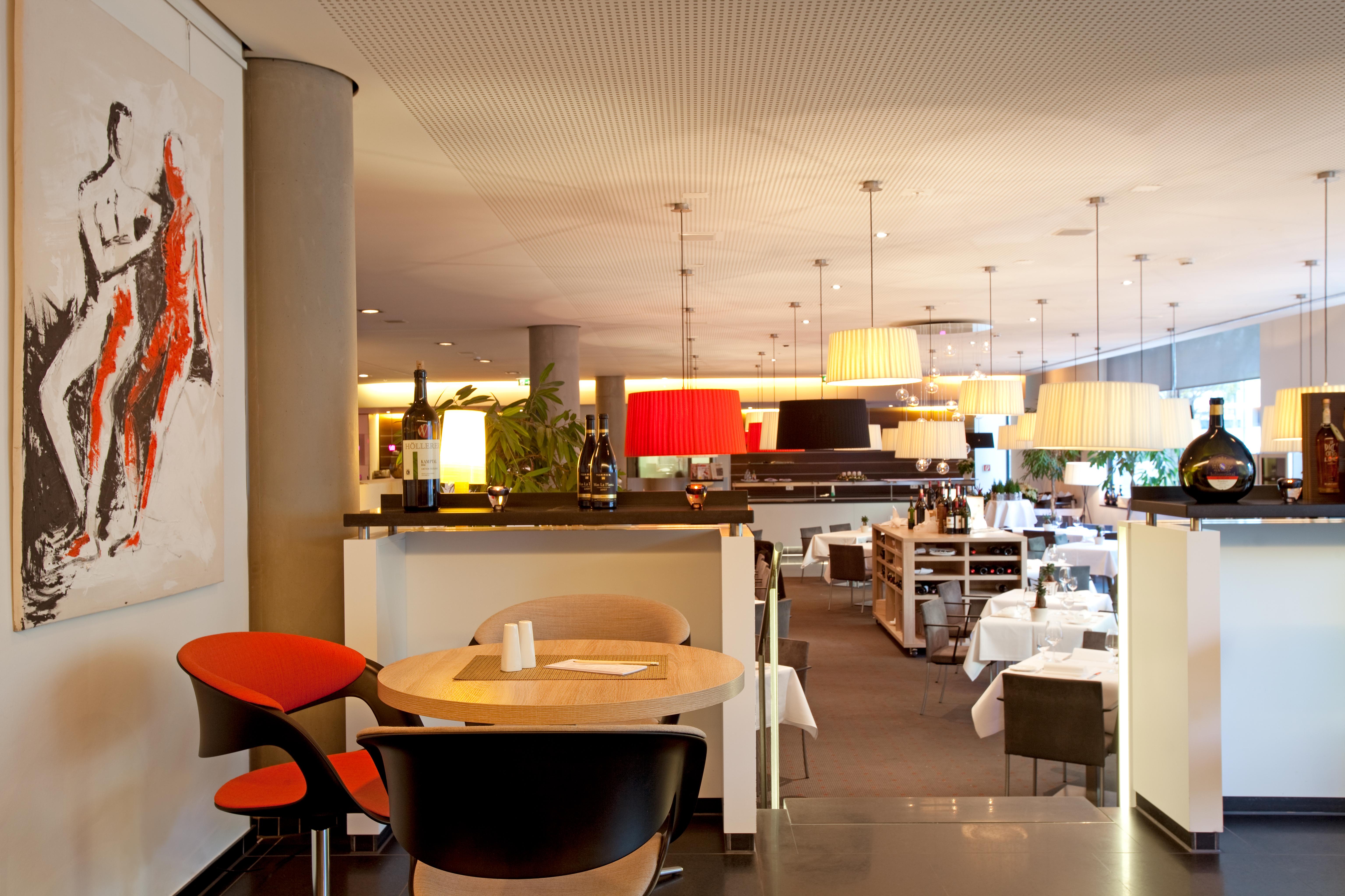 Vienna House Easy By Wyndham Stuttgart Hotel Exterior photo