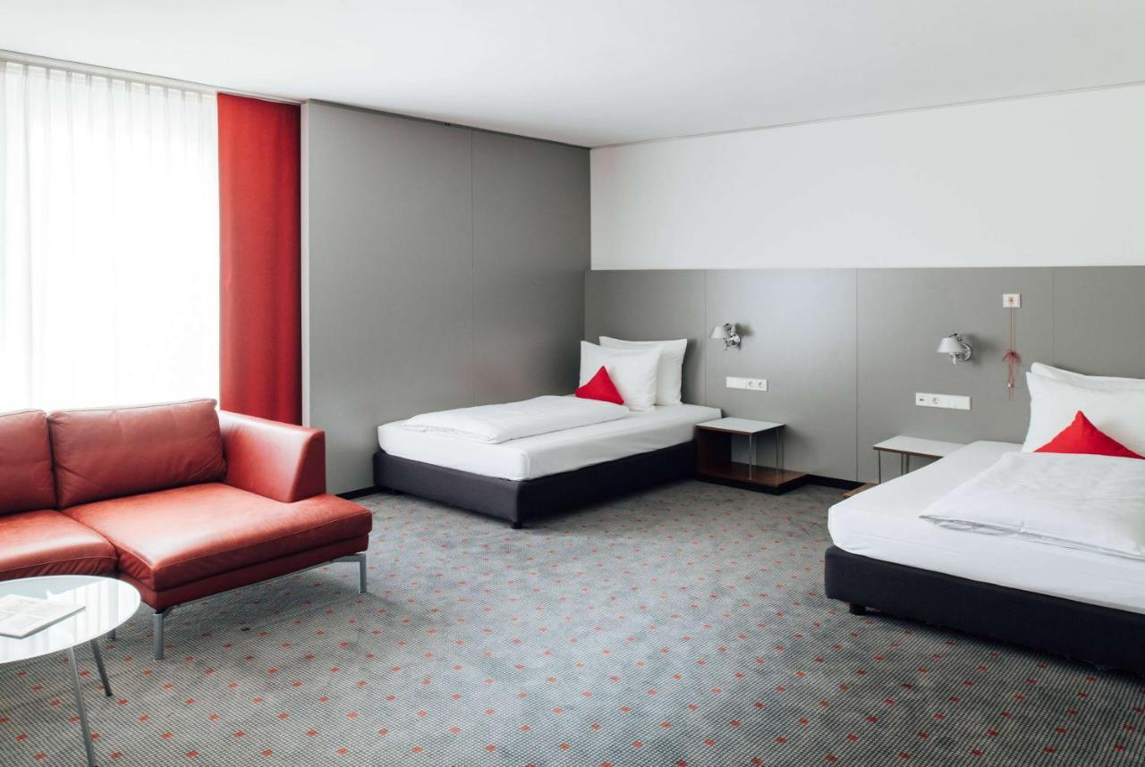 Vienna House Easy By Wyndham Stuttgart Hotel Exterior photo